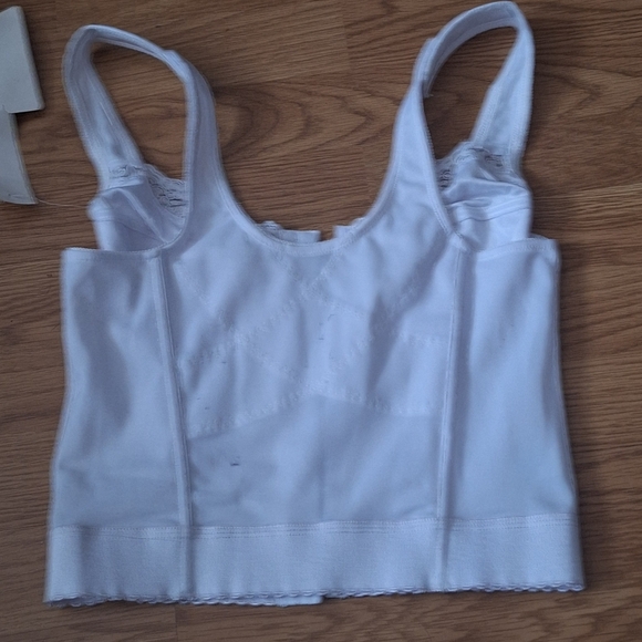 COPY - Plusform 36B Instant Shaping Full Figure Long Line White Slimming Bra Pi… - Picture 7 of 14